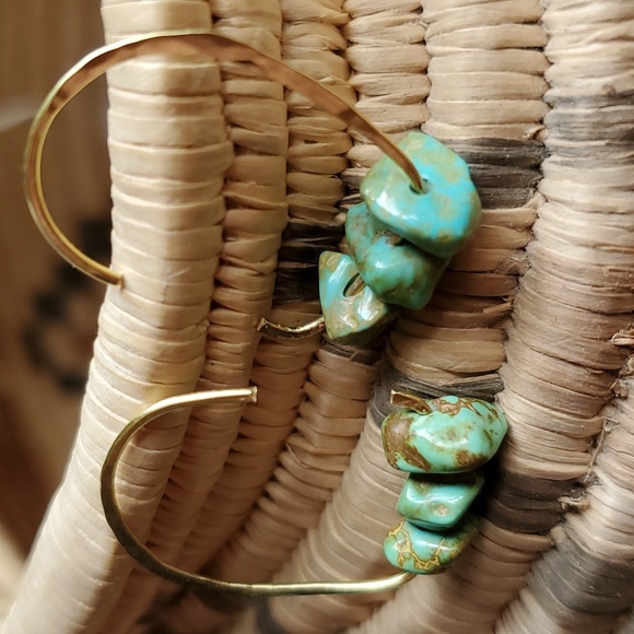 Handmade hammered semi-precious jasper modern minimalist boho earrings. 1 pair - Picture 13 of 14